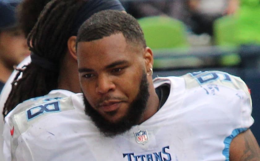 Jeffery Simmons close-up on the sidelines